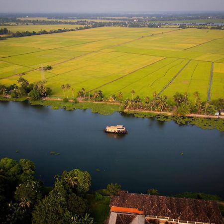 Отель Why Not Houseboat Alappuzha Экстерьер фото
